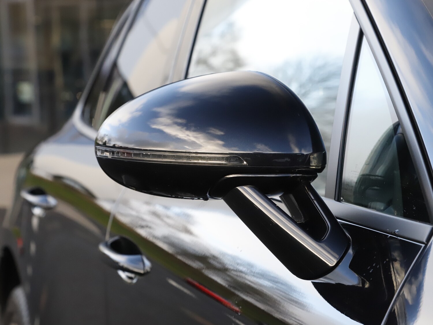 Used Porsche Macan 2024 for sale - 76481270: Photo 10