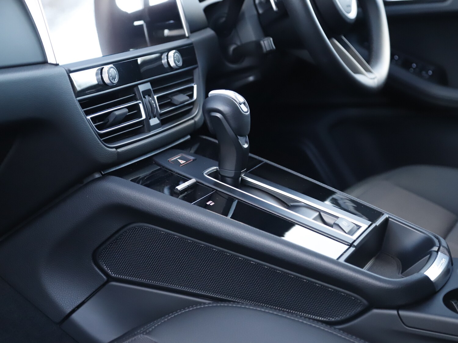 Used Porsche Macan 2024 for sale - 76481270: Photo 17