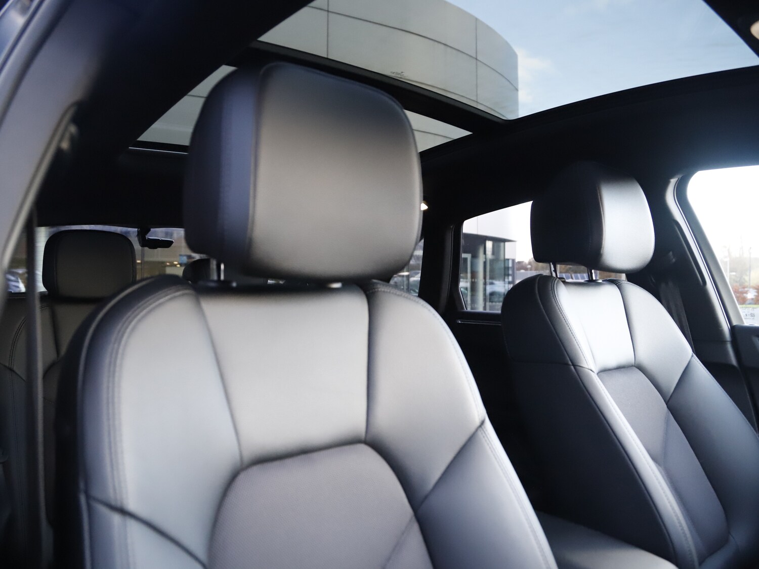 Used Porsche Macan 2024 for sale - 76481270: Photo 19