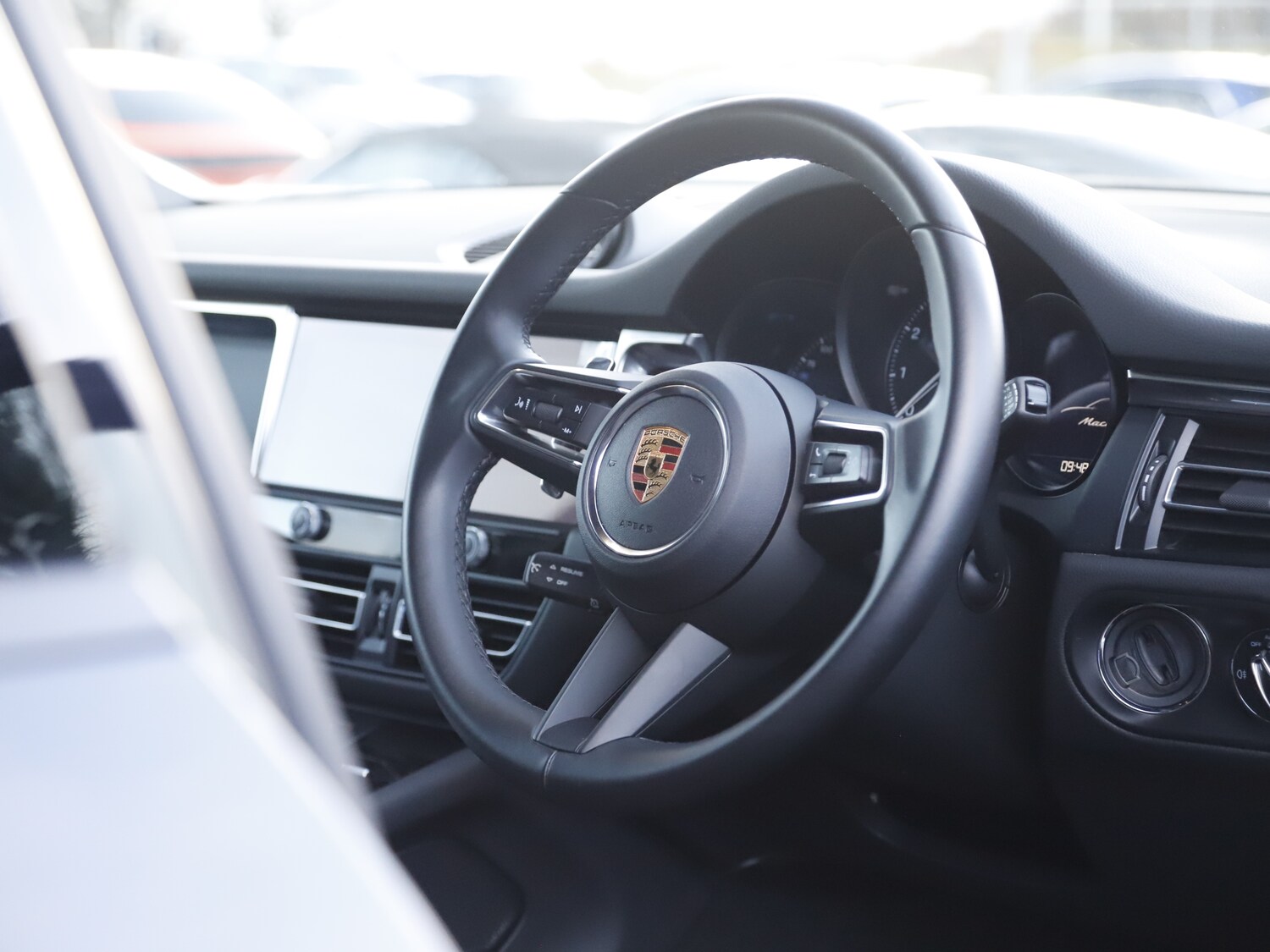 Used Porsche Macan 2024 for sale - 76481270: Photo 25