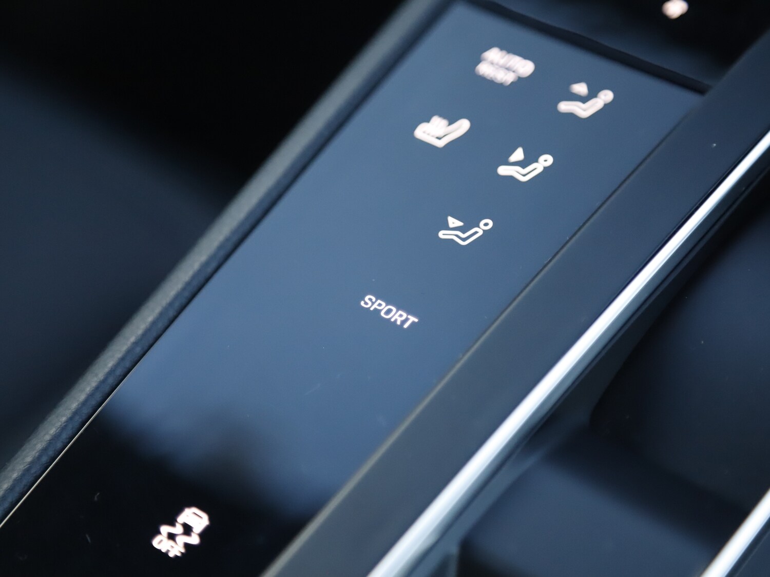 Used Porsche Macan 2024 for sale - 76481270: Photo 34