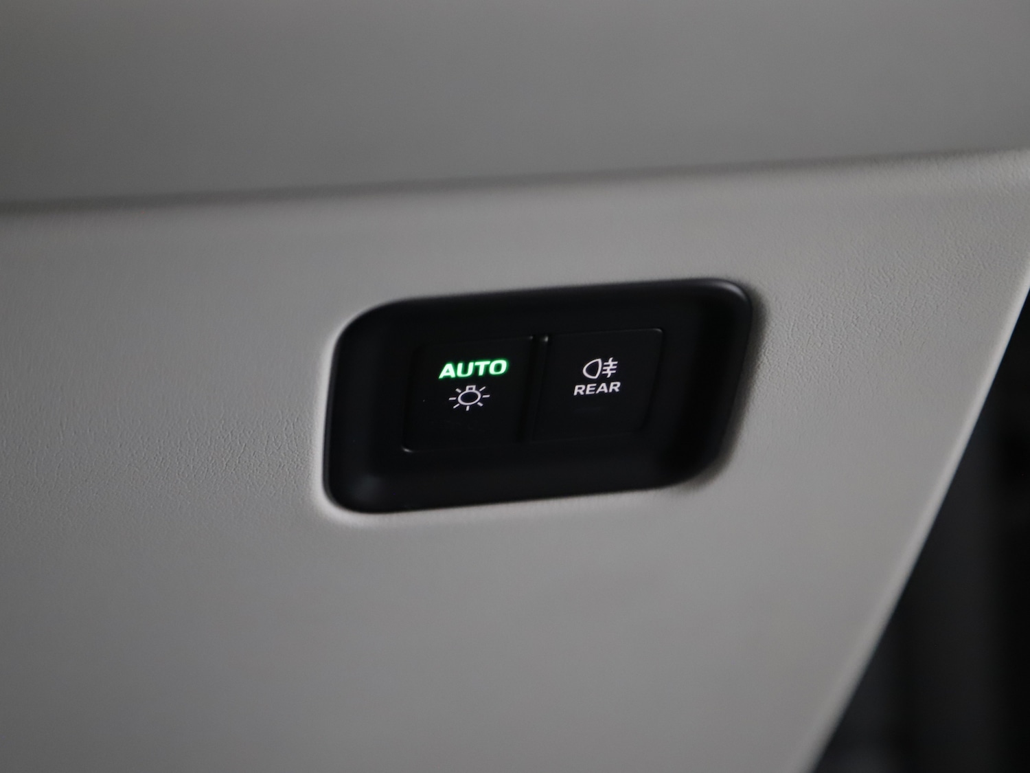 Used Porsche Macan 2025 for sale - 76416400: Photo 10