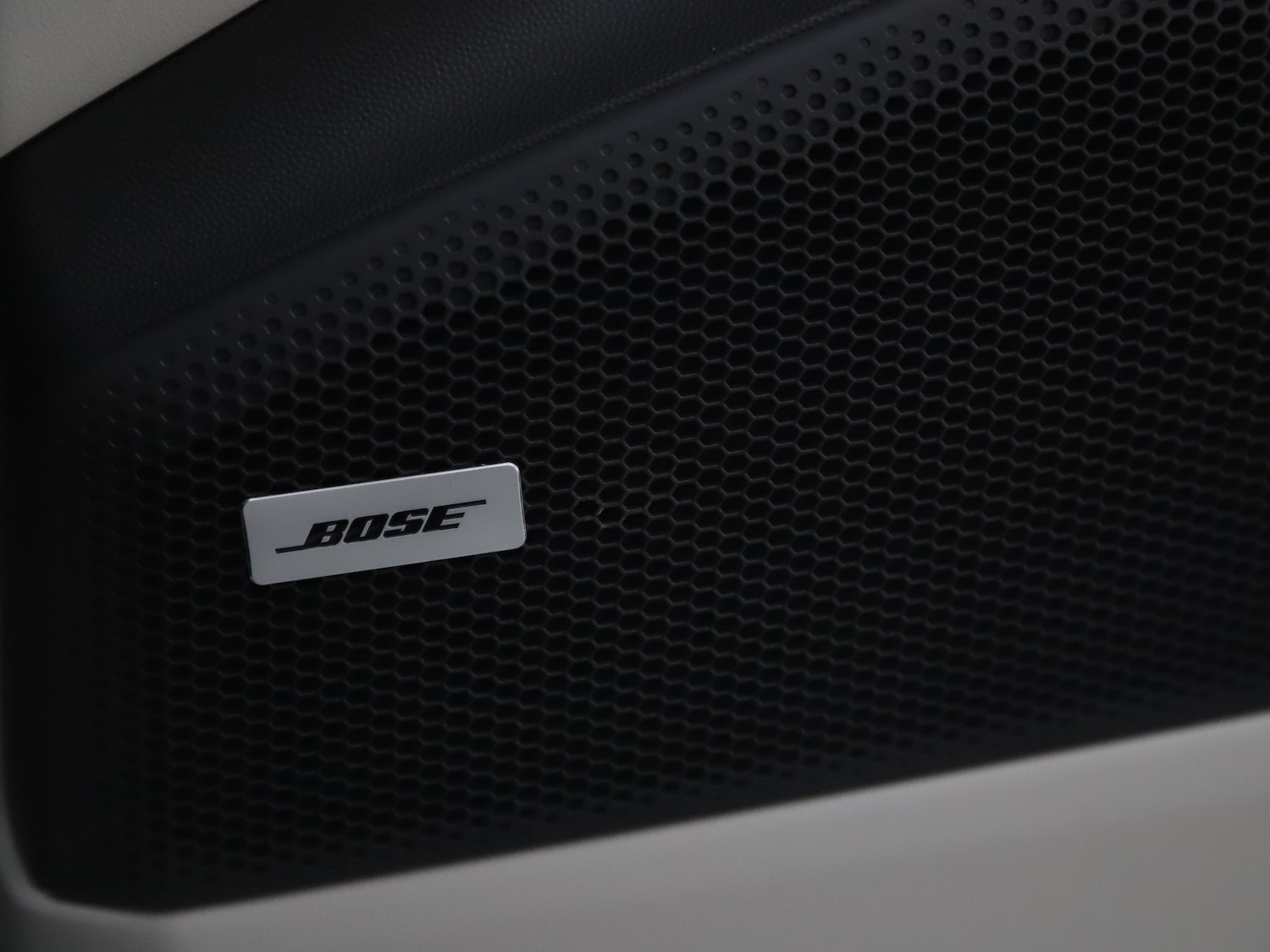 Used Porsche Macan 2025 for sale - 76416400: Photo 14