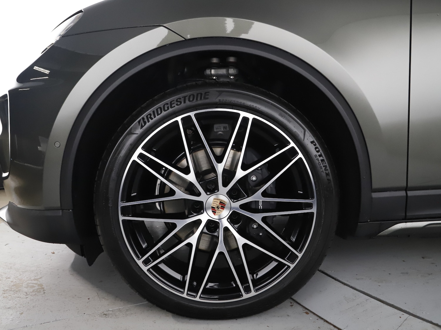 Used Porsche Macan 2025 for sale - 76416400: Photo 4