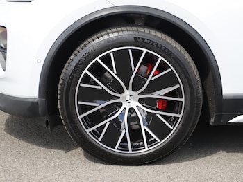 Used Porsche Macan 2025 for sale - 78524503: Photo