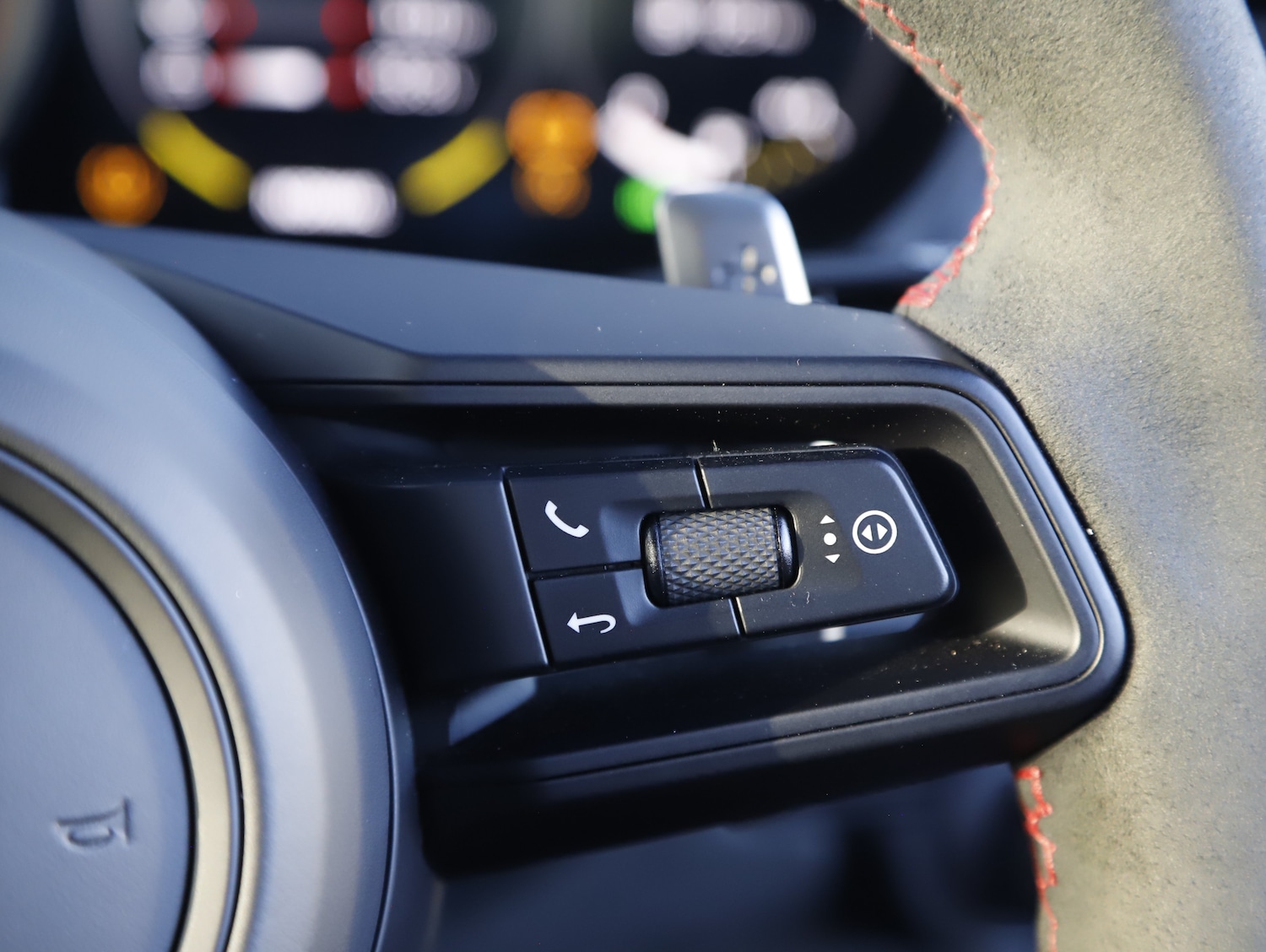 Used Porsche 911 2021 for sale - 77747840: Photo 38