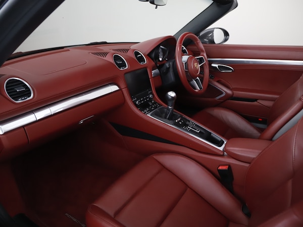 Used Porsche Boxster 2016 for sale - 76266313: Photo 3