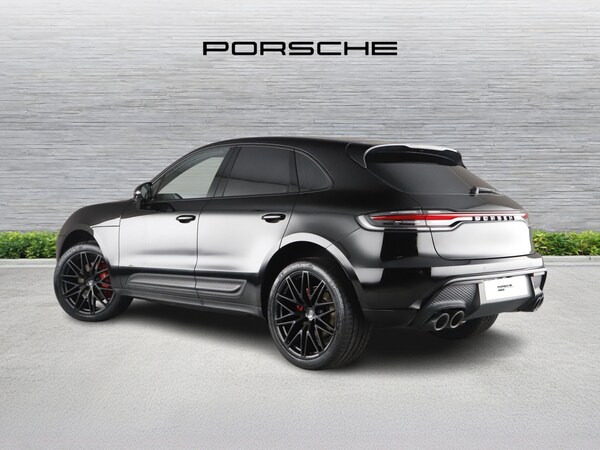 Used Porsche Macan 2021 for sale - 76266315: Photo 2