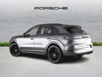 Used Porsche Cayenne 2025 for sale - 74869618: Photo