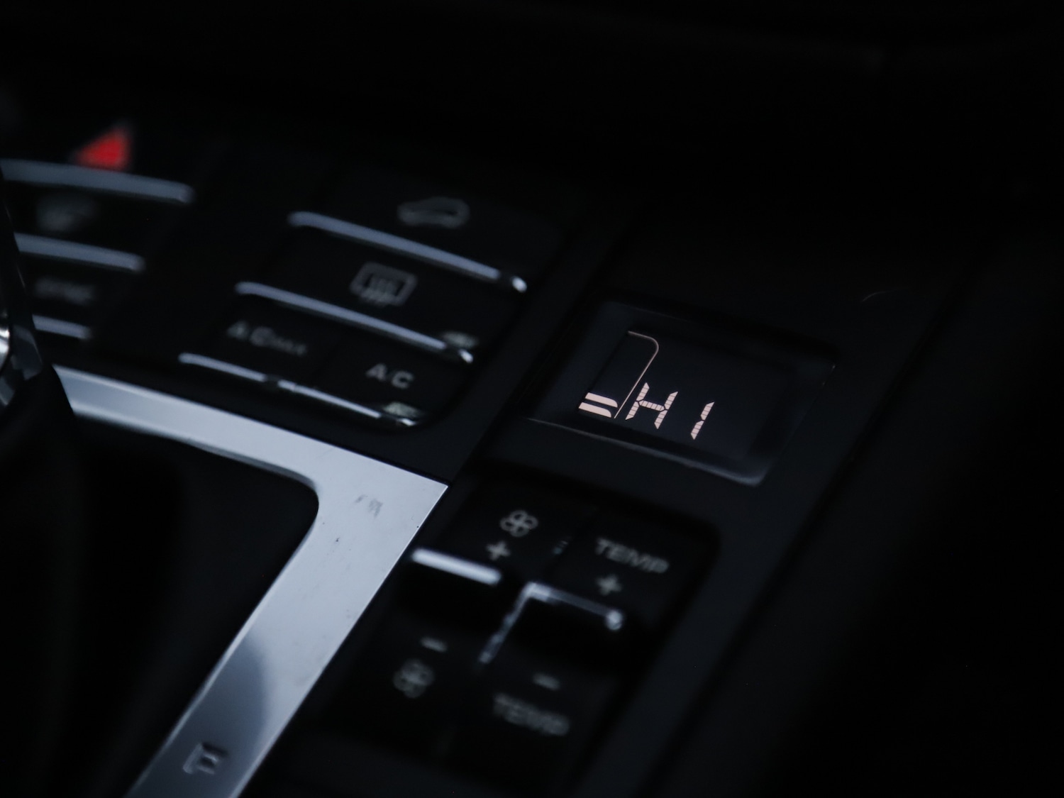 Used Porsche Macan 2019 for sale - 76653775: Photo 13