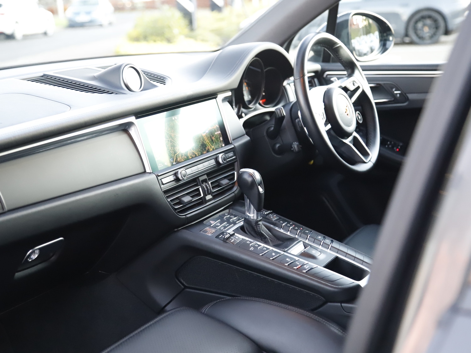 Used Porsche Macan 2019 for sale - 76653775: Photo 15