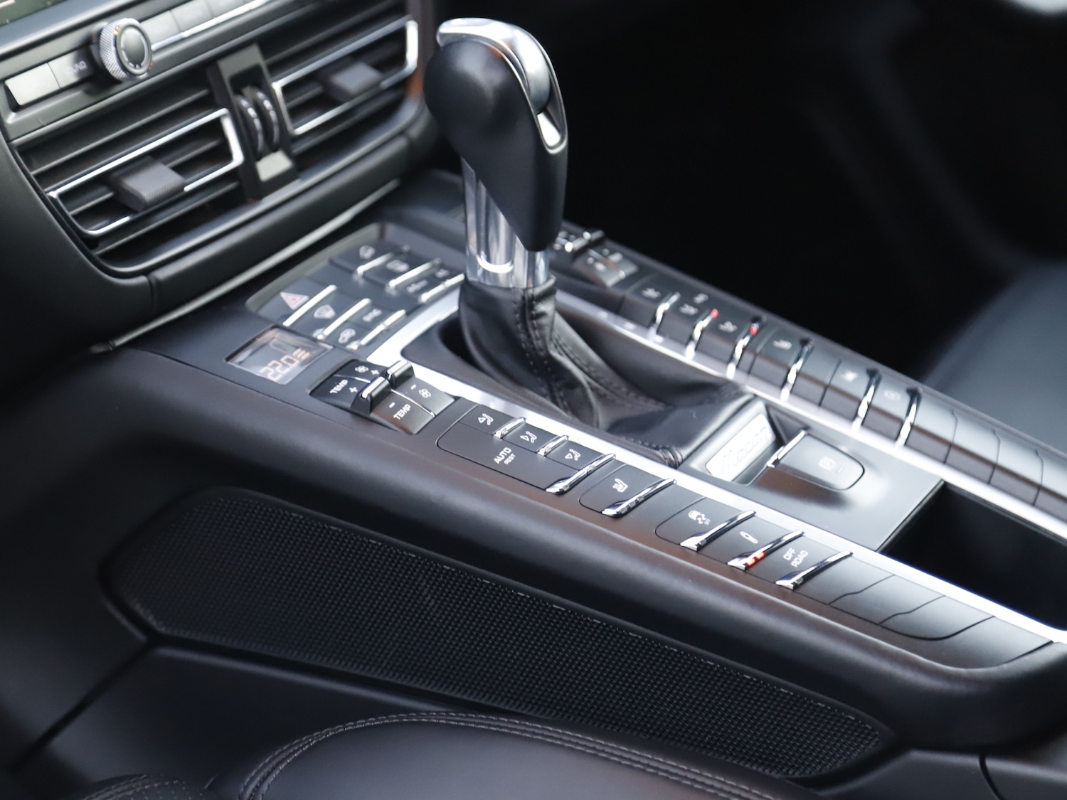 Used Porsche Macan 2019 for sale - 76653775: Photo 22