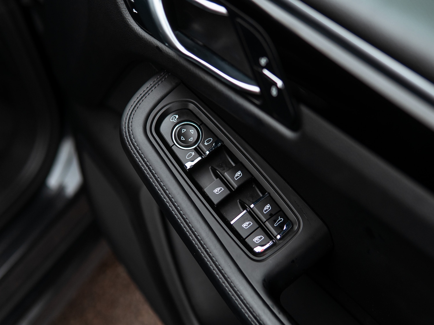 Used Porsche Macan 2017 for sale - 77080098: Photo 12