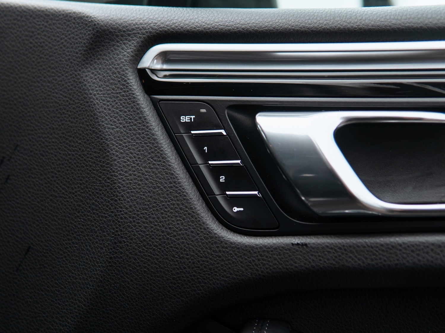 Used Porsche Macan 2017 for sale - 77080098: Photo 13