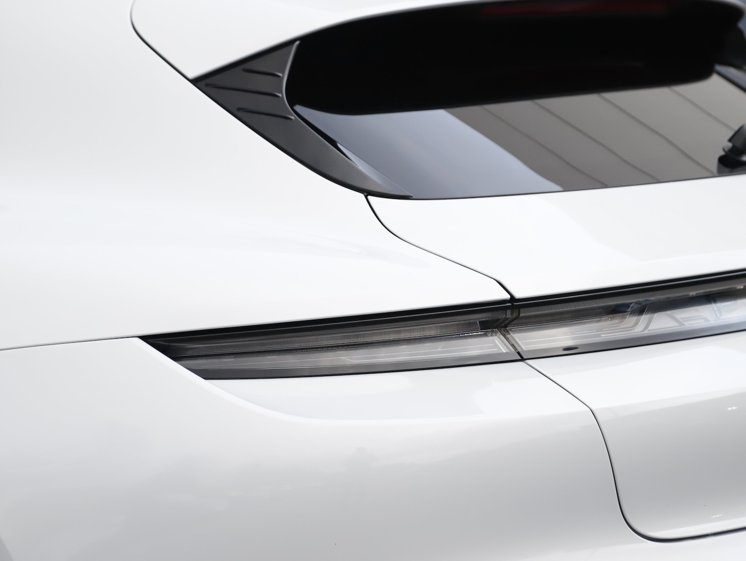 Used Porsche Taycan 2023 for sale - 77779576: Photo 10