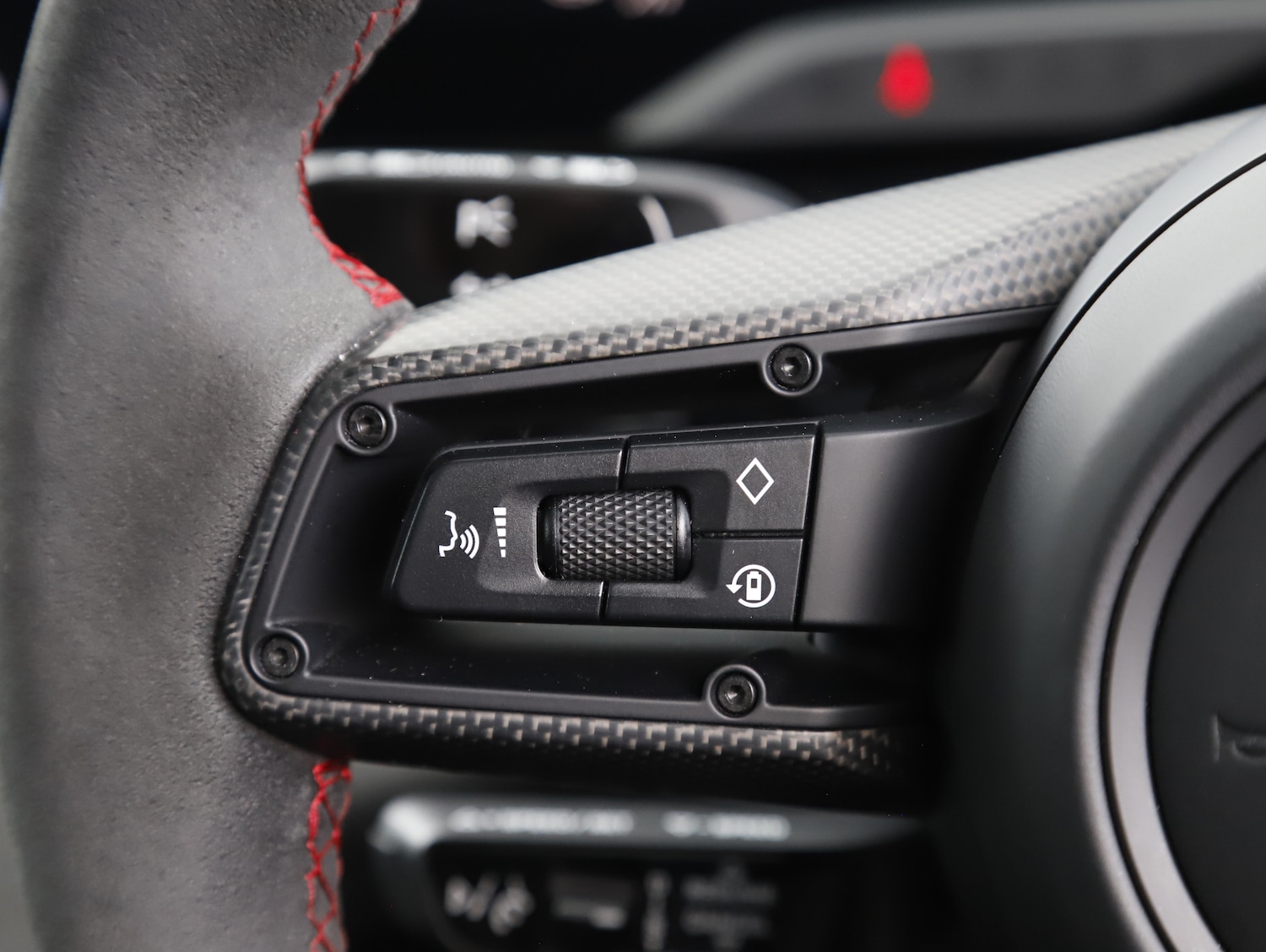 Used Porsche Taycan 2023 for sale - 77779576: Photo 37