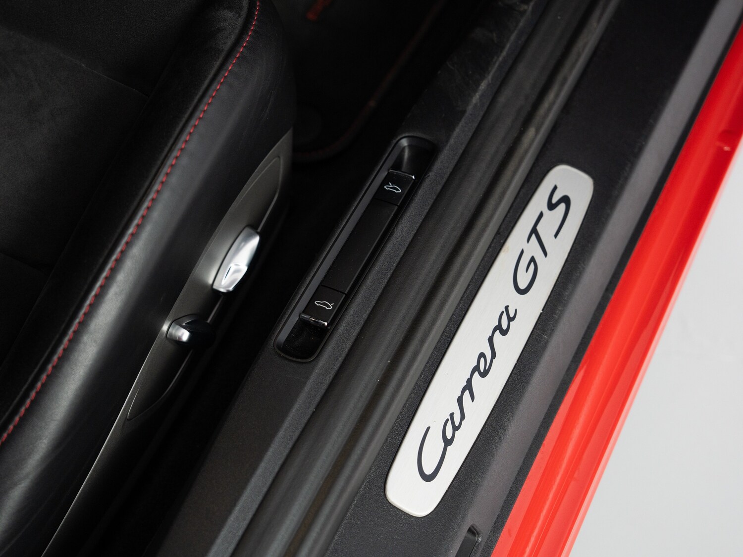 Used Porsche 911 2017 for sale - 75895678: Photo 39