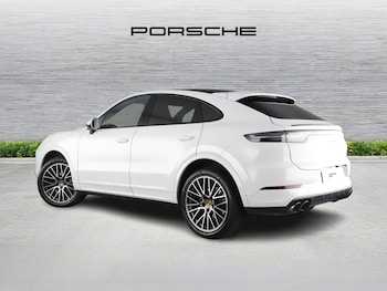 Used Porsche Cayenne 2022 for sale - 76604216: Photo