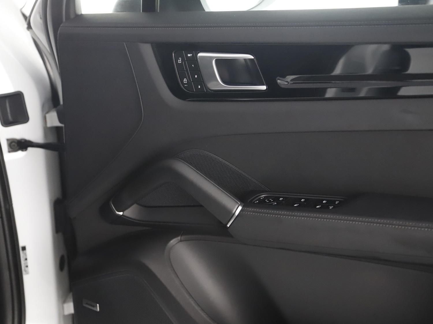 Used Porsche Cayenne 2022 for sale - 76604216: Photo 41