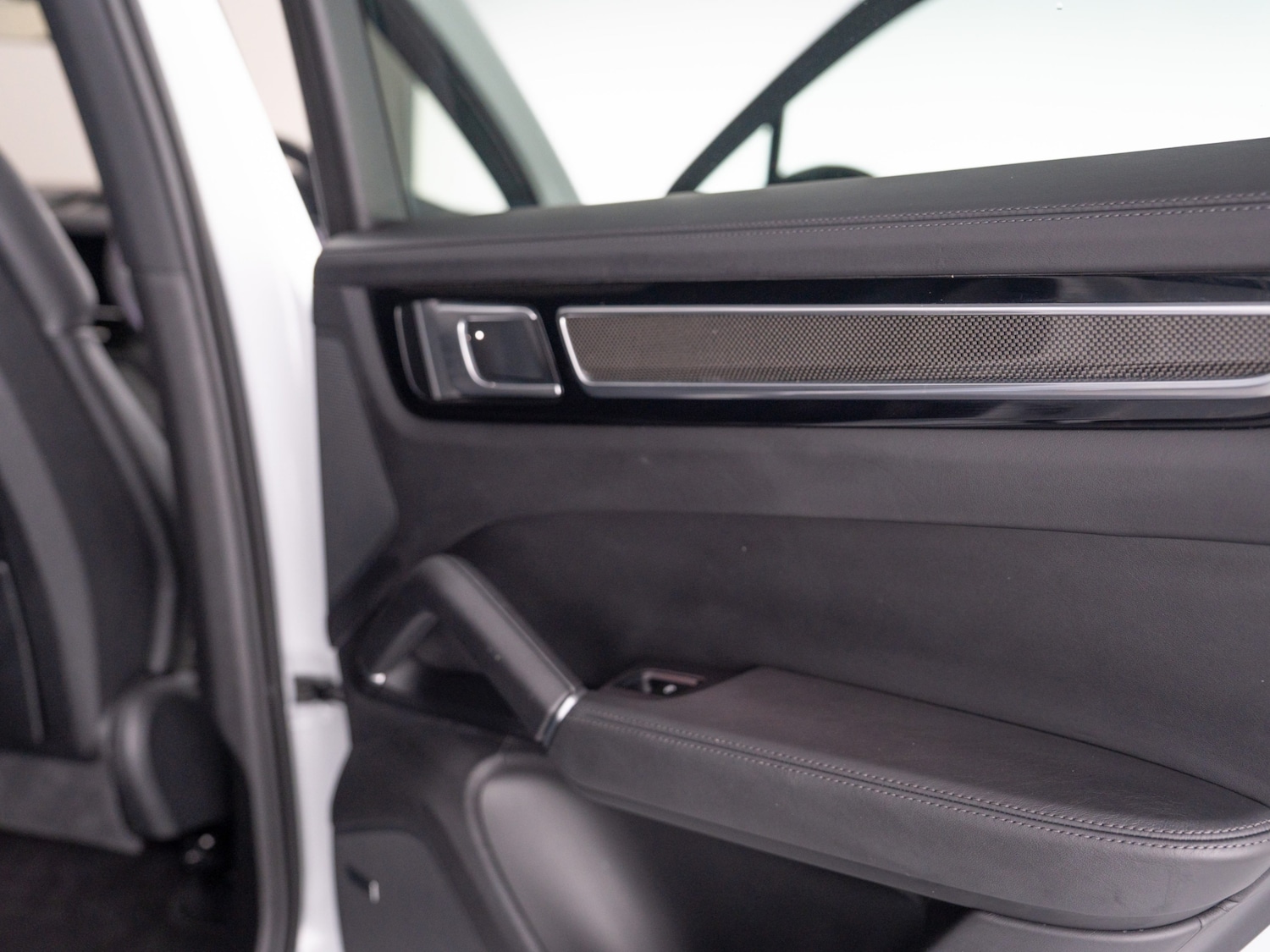 Used Porsche Cayenne 2023 for sale - 76197121: Photo 28