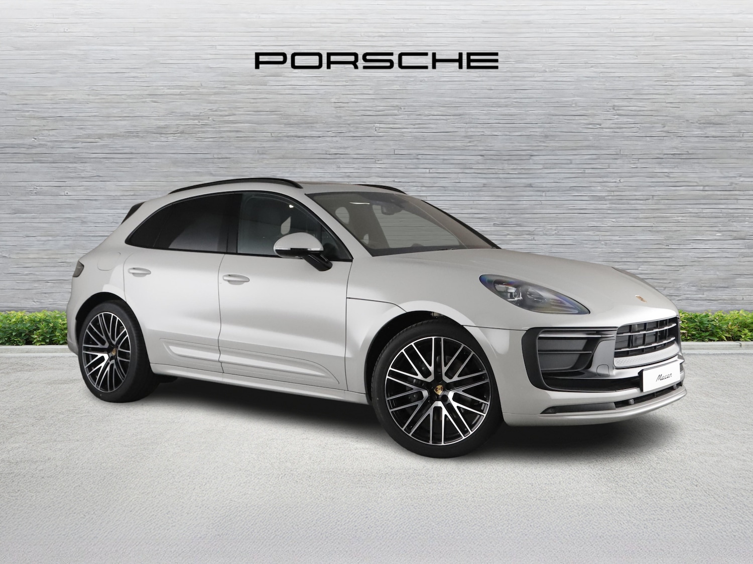 Used Porsche Macan 2025 for sale - 76711911: Photo 1