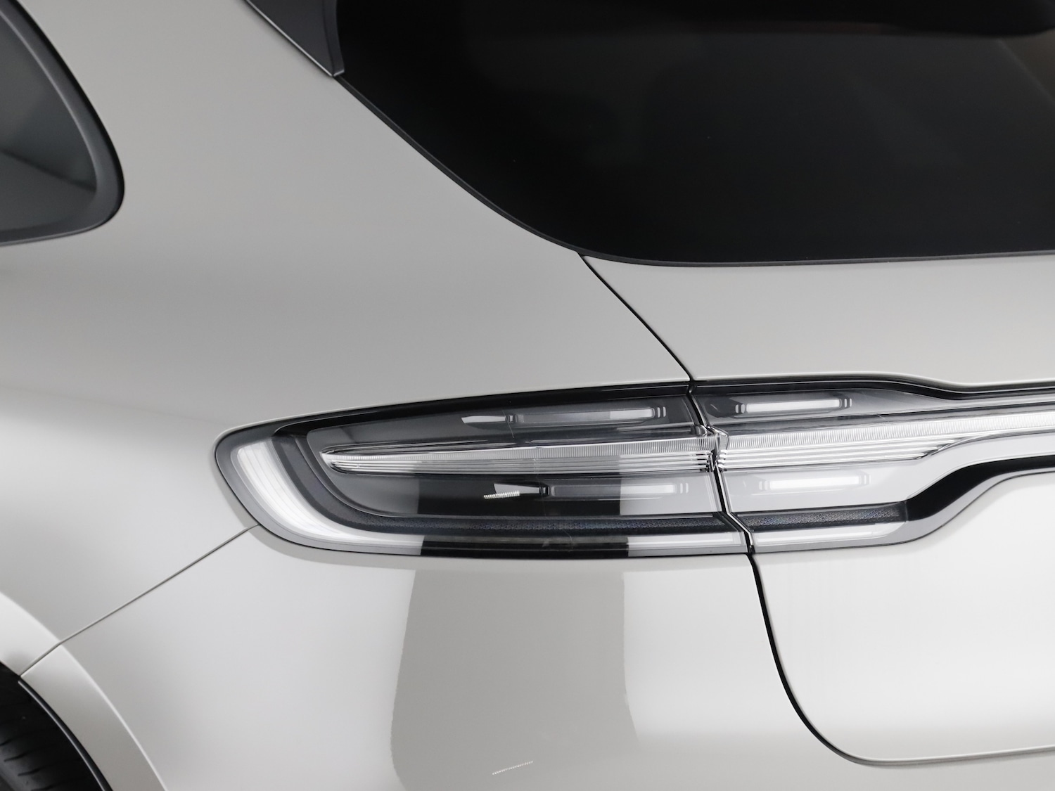 Used Porsche Macan 2025 for sale - 76711911: Photo 10