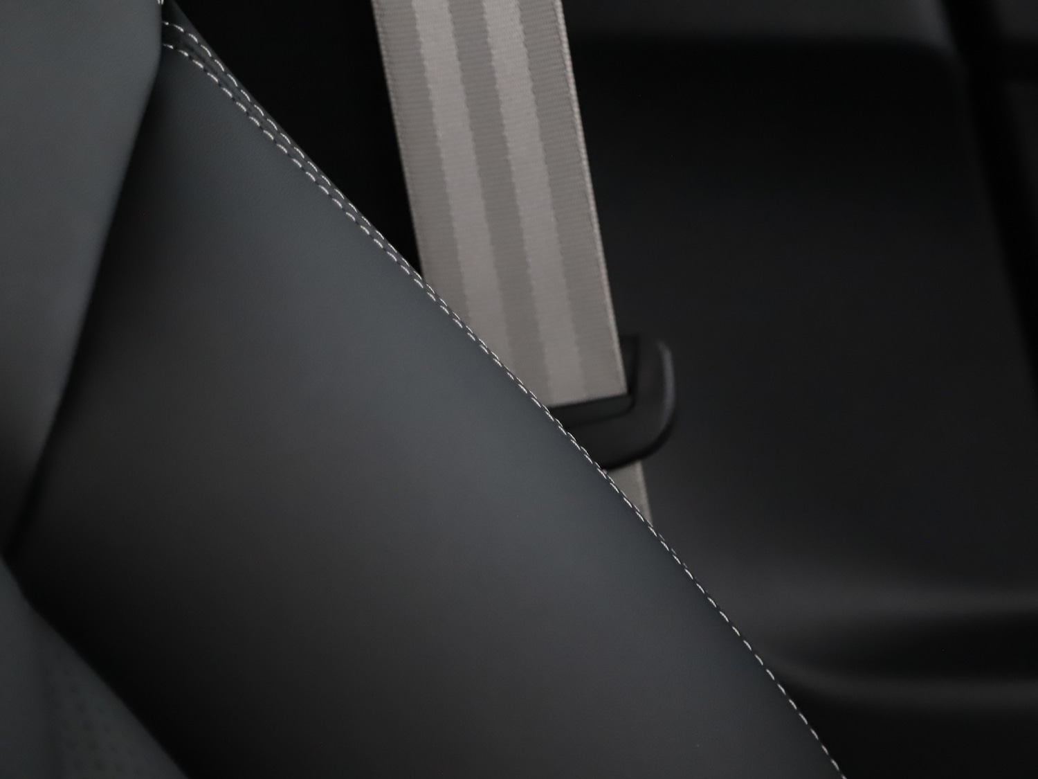 Used Porsche Macan 2025 for sale - 76711911: Photo 19