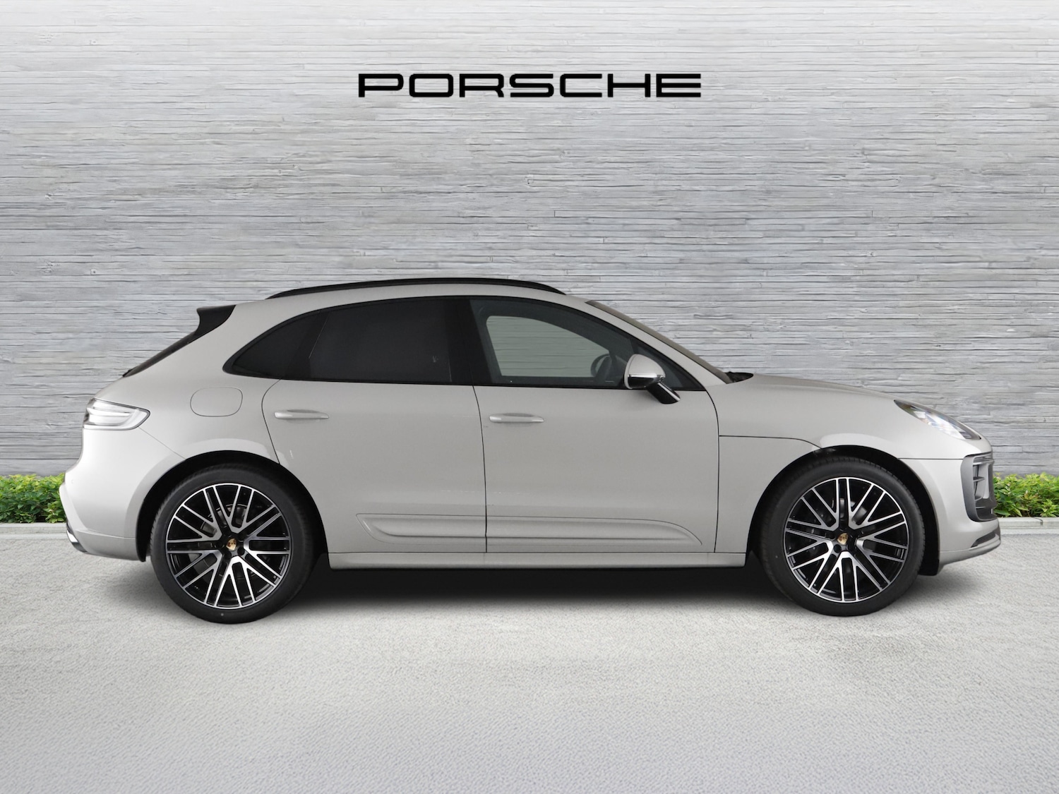 Used Porsche Macan 2025 for sale - 76711911: Photo 8