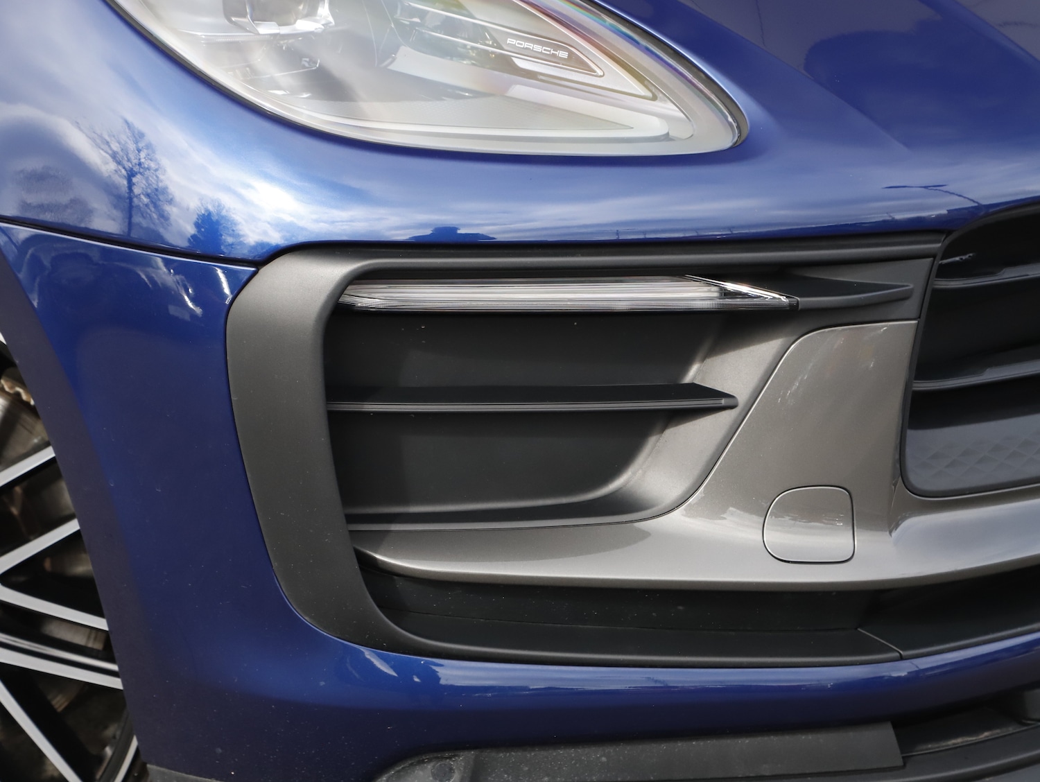 Used Porsche Macan 2023 for sale - 78029709: Photo 11