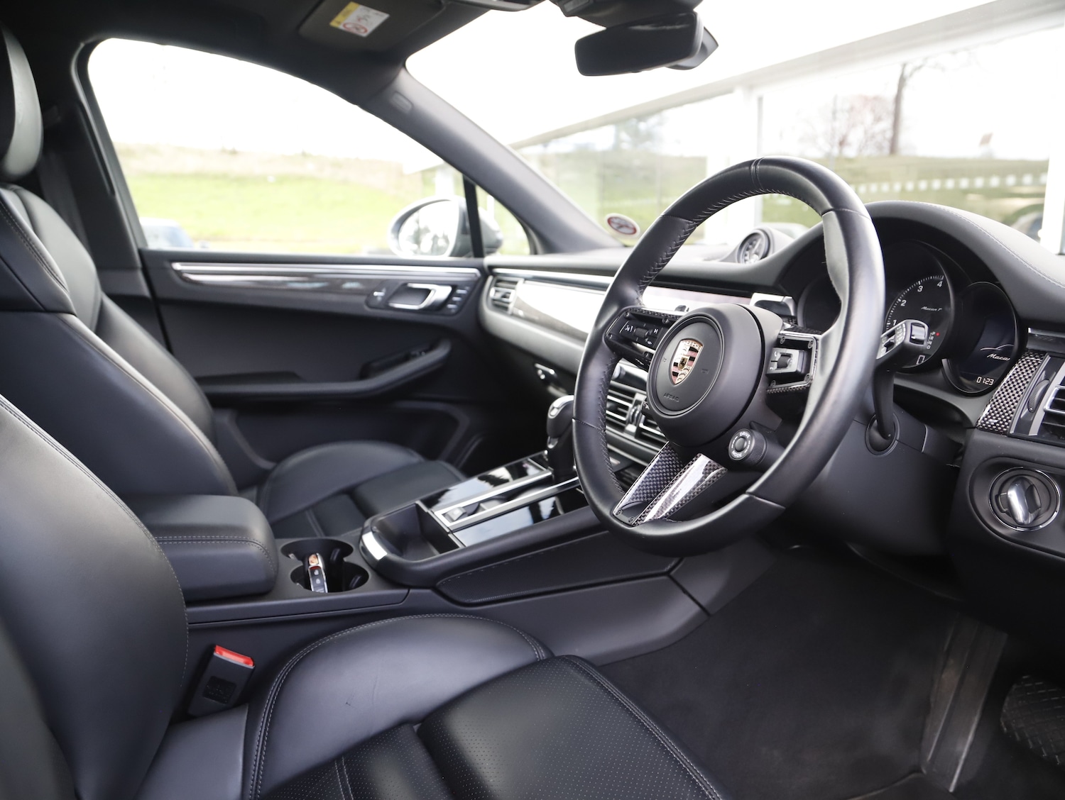 Used Porsche Macan 2023 for sale - 78029709: Photo 25