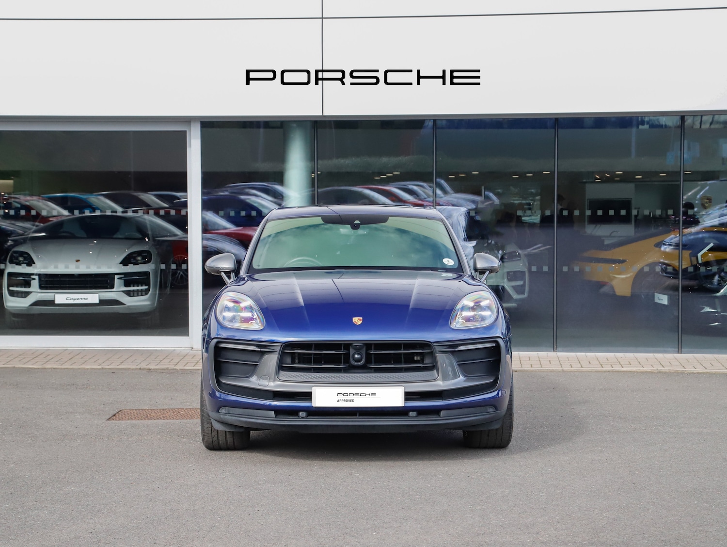 Used Porsche Macan 2023 for sale - 78029709: Photo 7