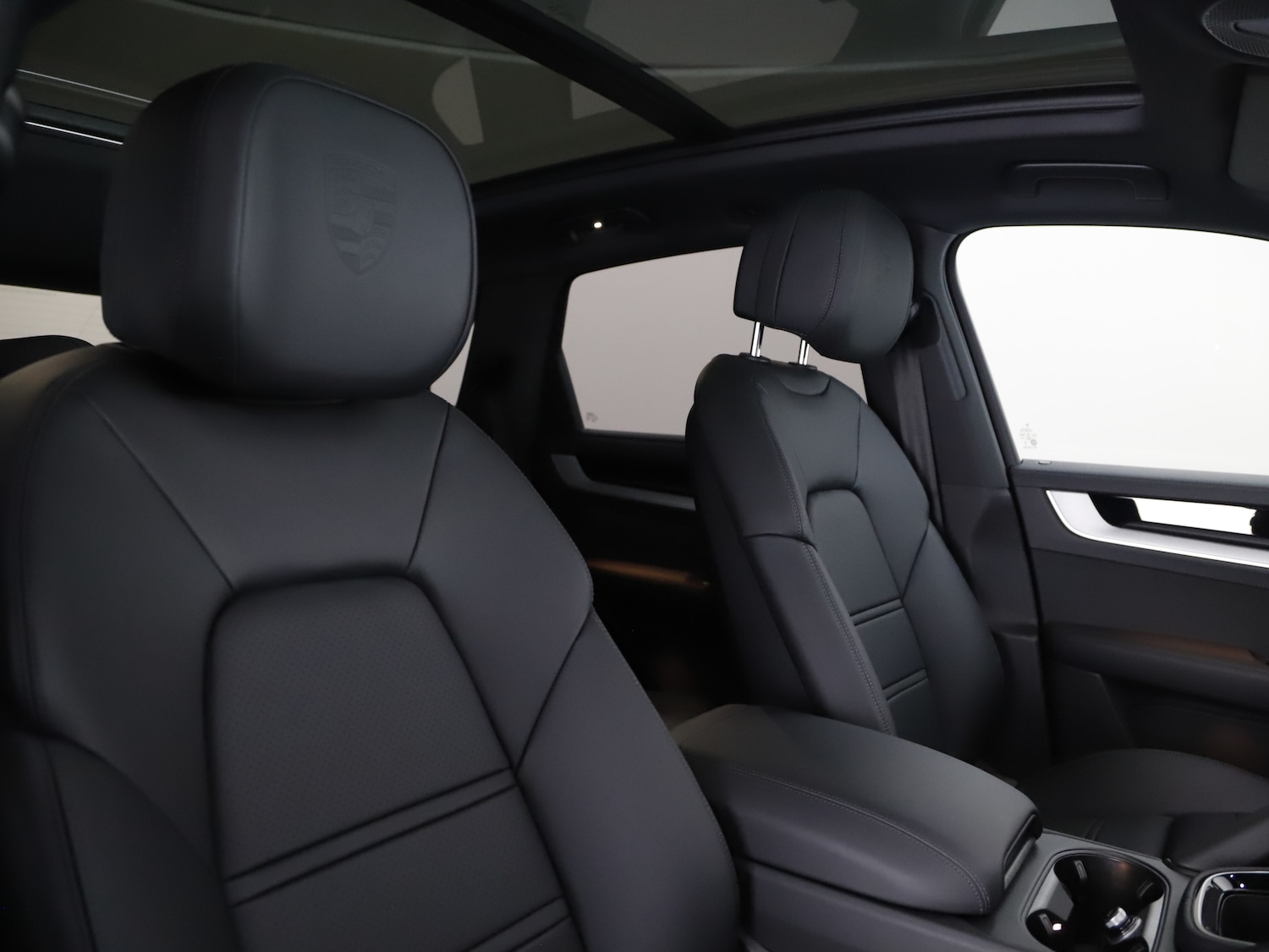 Used Porsche Cayenne 2025 for sale - 76184799: Photo 28