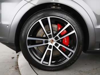 Used Porsche Cayenne 2025 for sale - 75056908: Photo