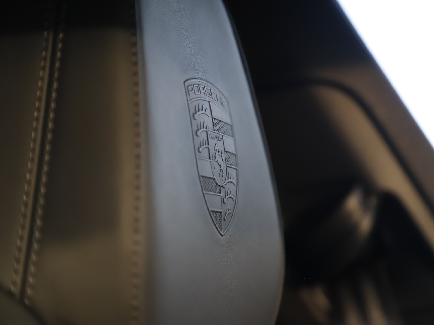 Used Porsche Macan 2025 for sale - 77199299: Photo 11