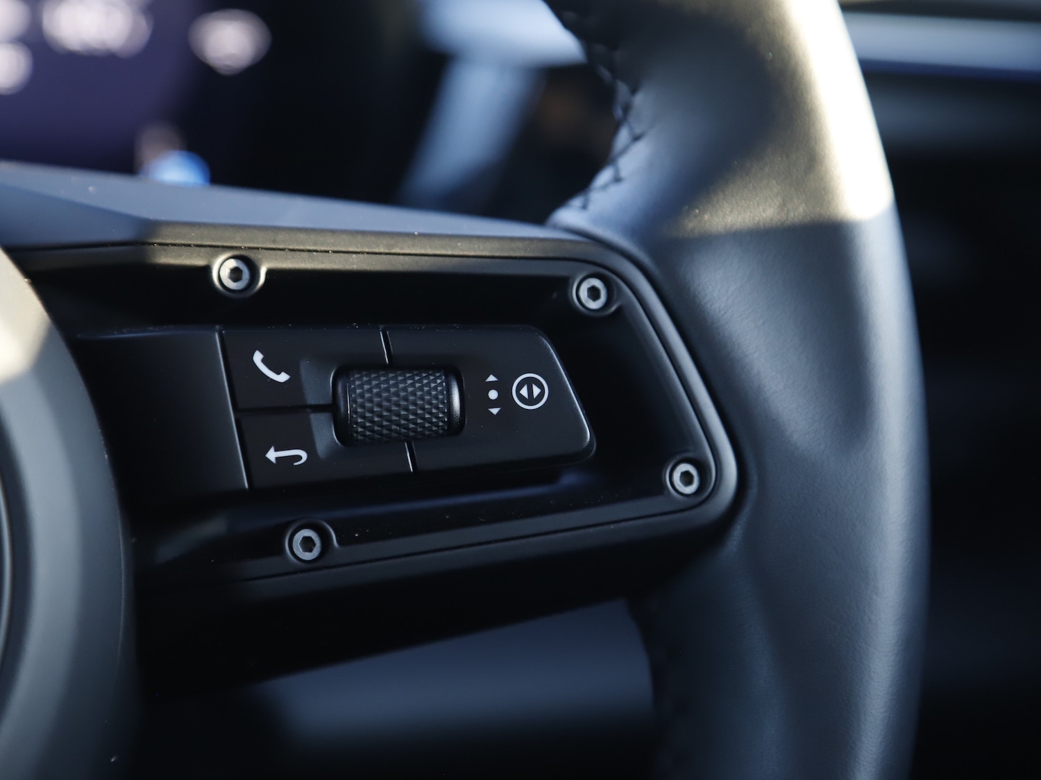 Used Porsche Macan 2025 for sale - 77199299: Photo 21