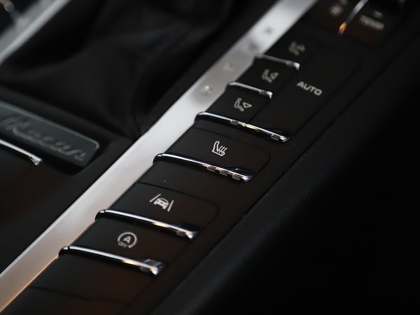 Used Porsche Macan 2020 for sale - 75753405: Photo 22