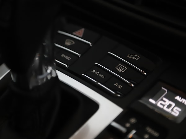 Used Porsche Macan 2020 for sale - 75753405: Photo 25