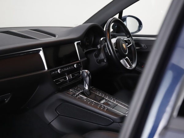 Used Porsche Macan 2020 for sale - 75753405: Photo 28