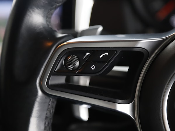 Used Porsche Macan 2020 for sale - 75753405: Photo 41