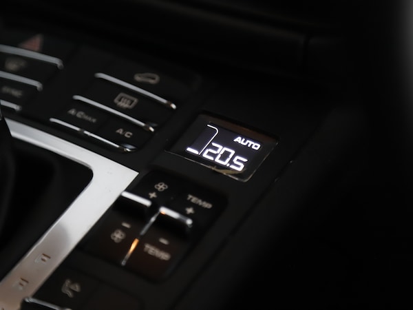 Used Porsche Macan 2020 for sale - 75753405: Photo 42