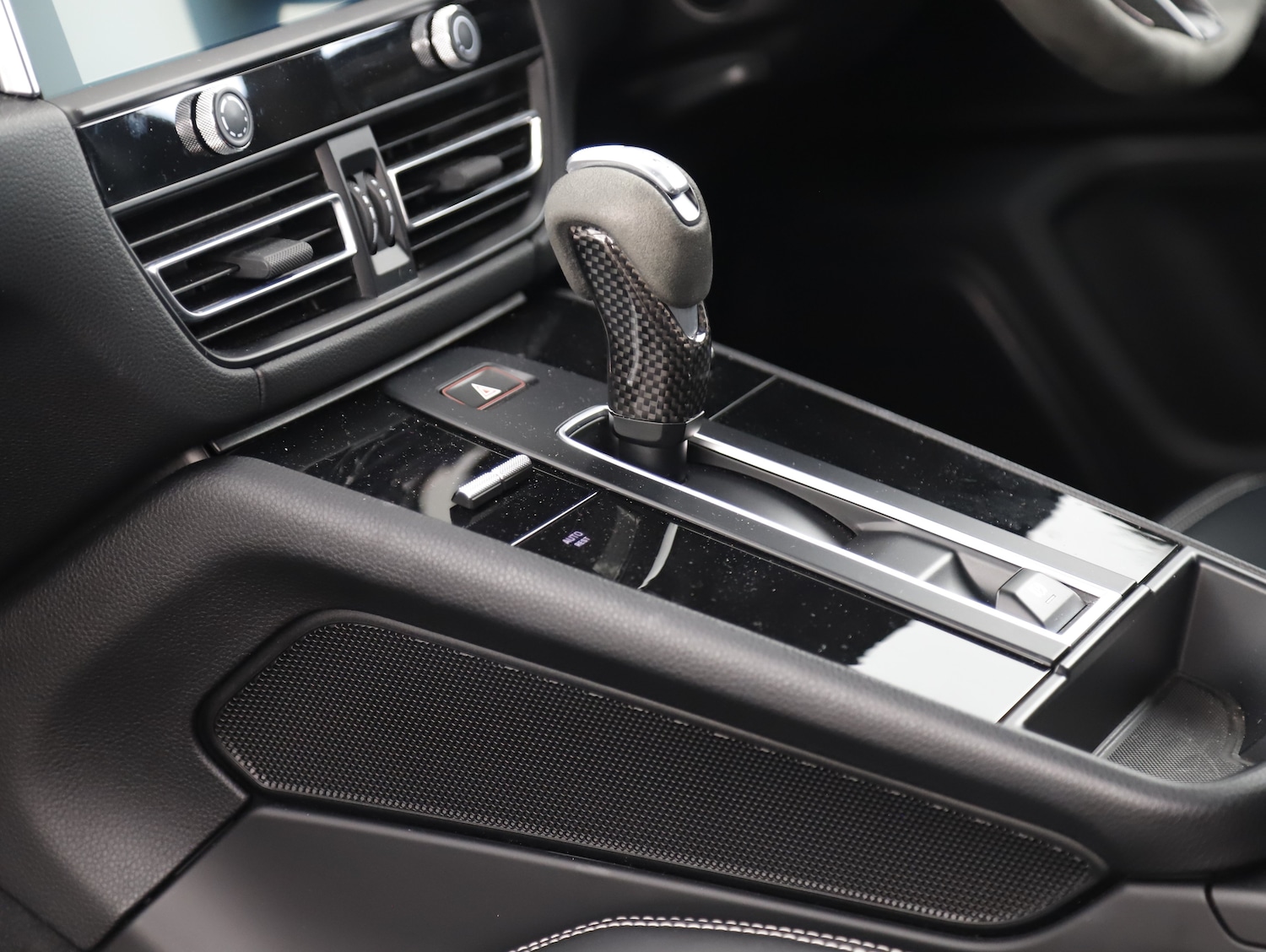 Used Porsche Macan 2023 for sale - 78067964: Photo 20