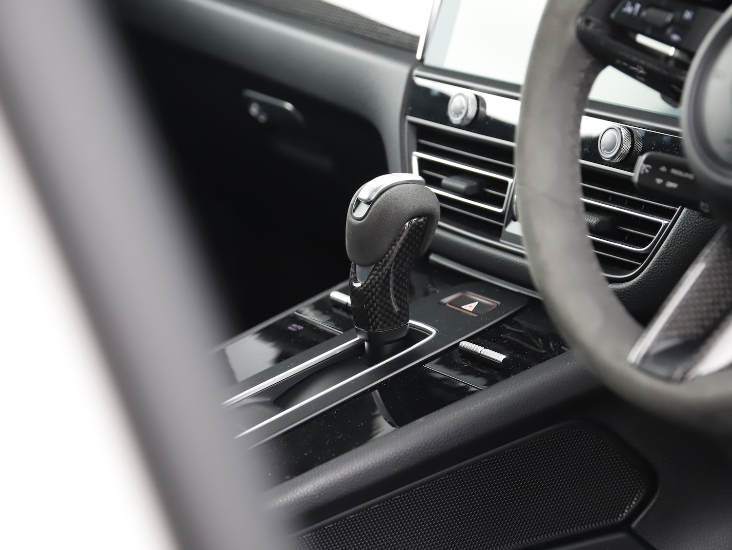 Used Porsche Macan 2023 for sale - 78067964: Photo 26