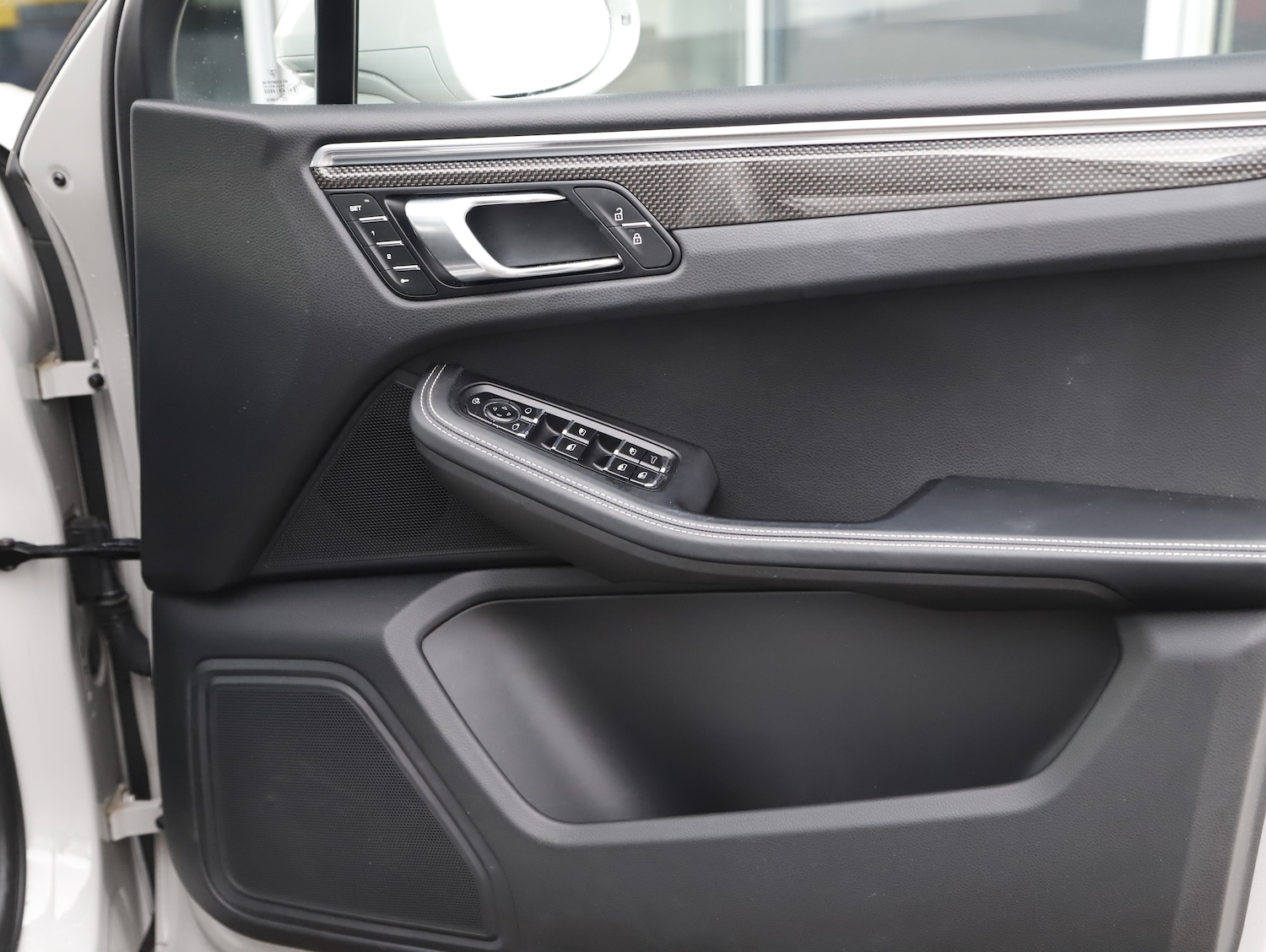 Used Porsche Macan 2023 for sale - 78067964: Photo 28