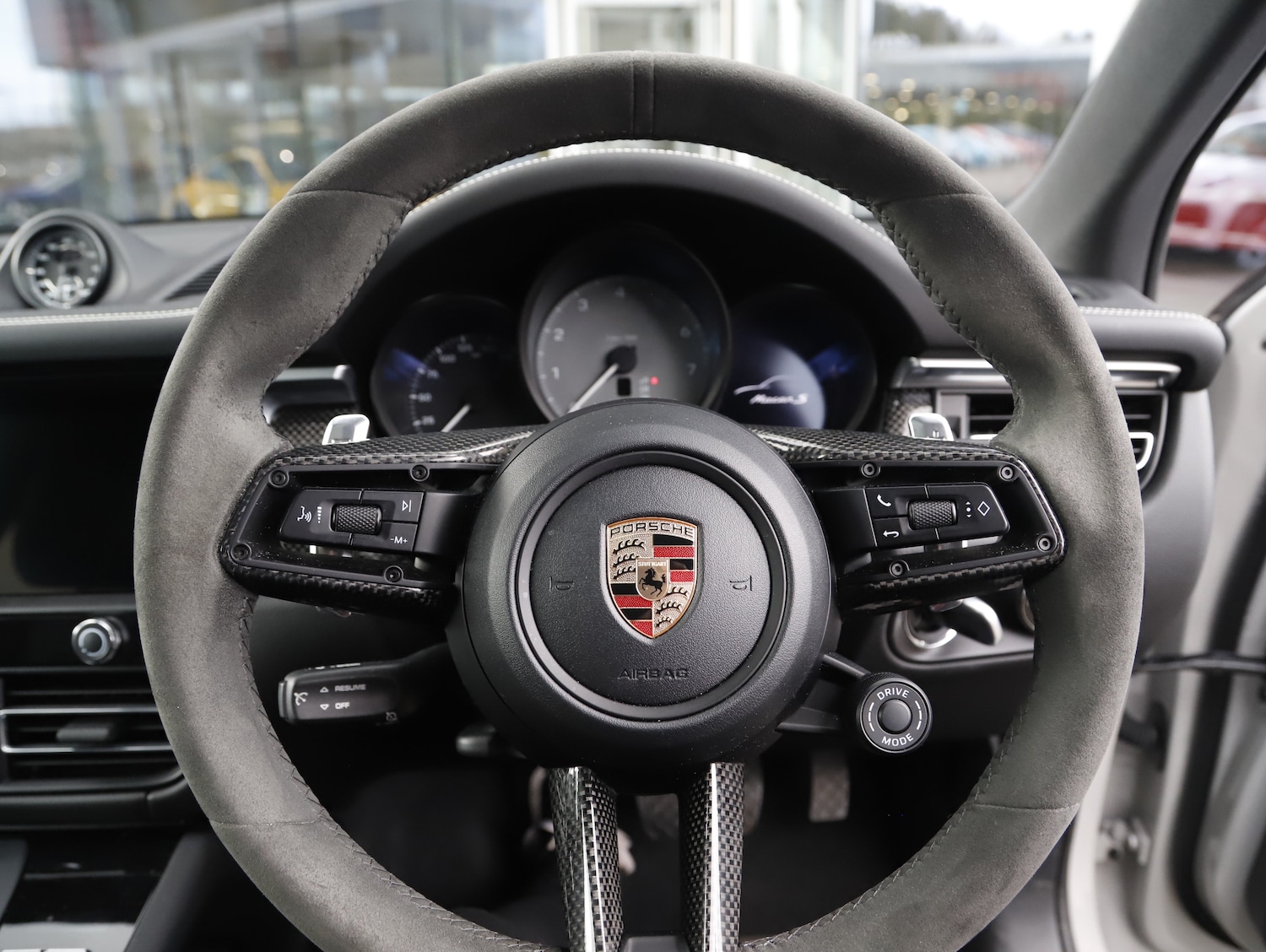 Used Porsche Macan 2023 for sale - 78067964: Photo 31