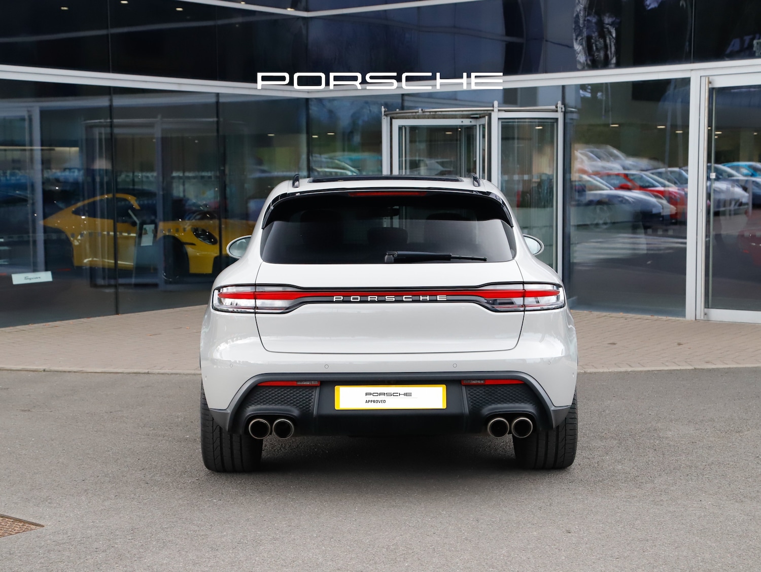 Used Porsche Macan 2023 for sale - 78067964: Photo 7