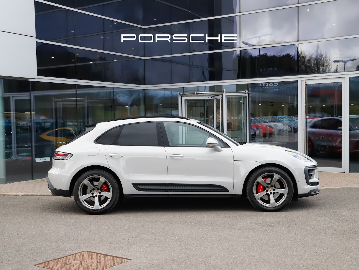 Used Porsche Macan 2023 for sale - 78067964: Photo 8