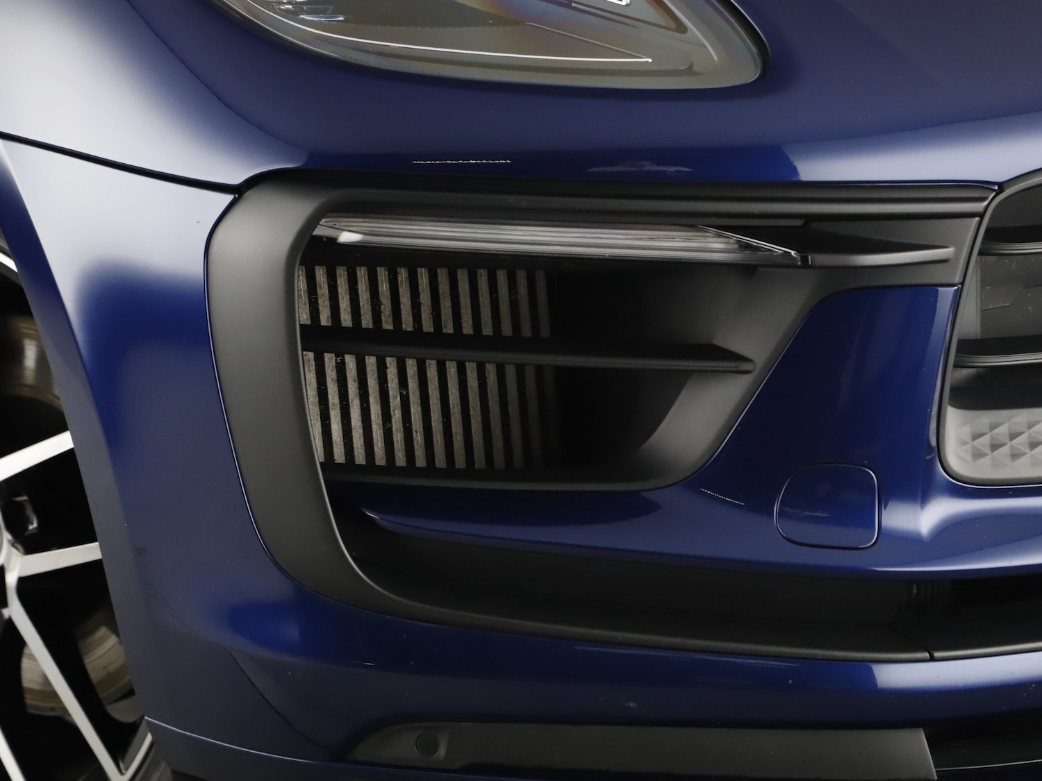 Used Porsche Macan 2021 for sale - 75911022: Photo 25