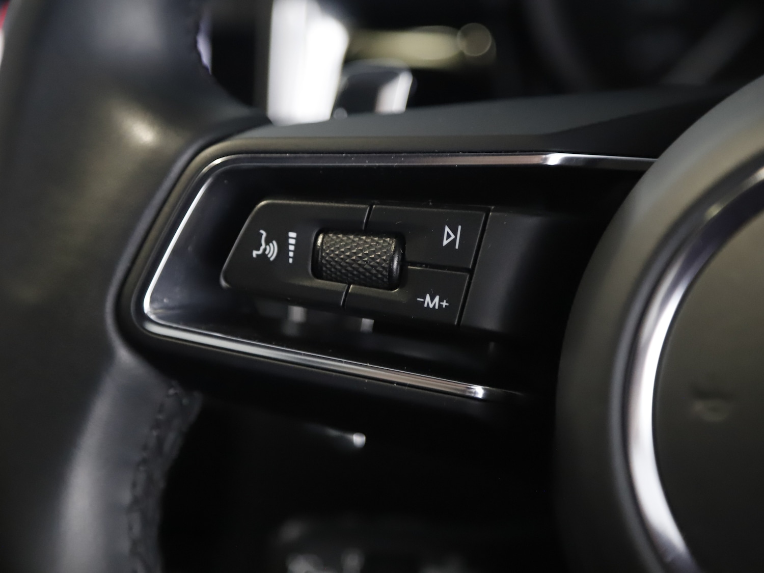 Used Porsche Macan 2021 for sale - 75911022: Photo 36