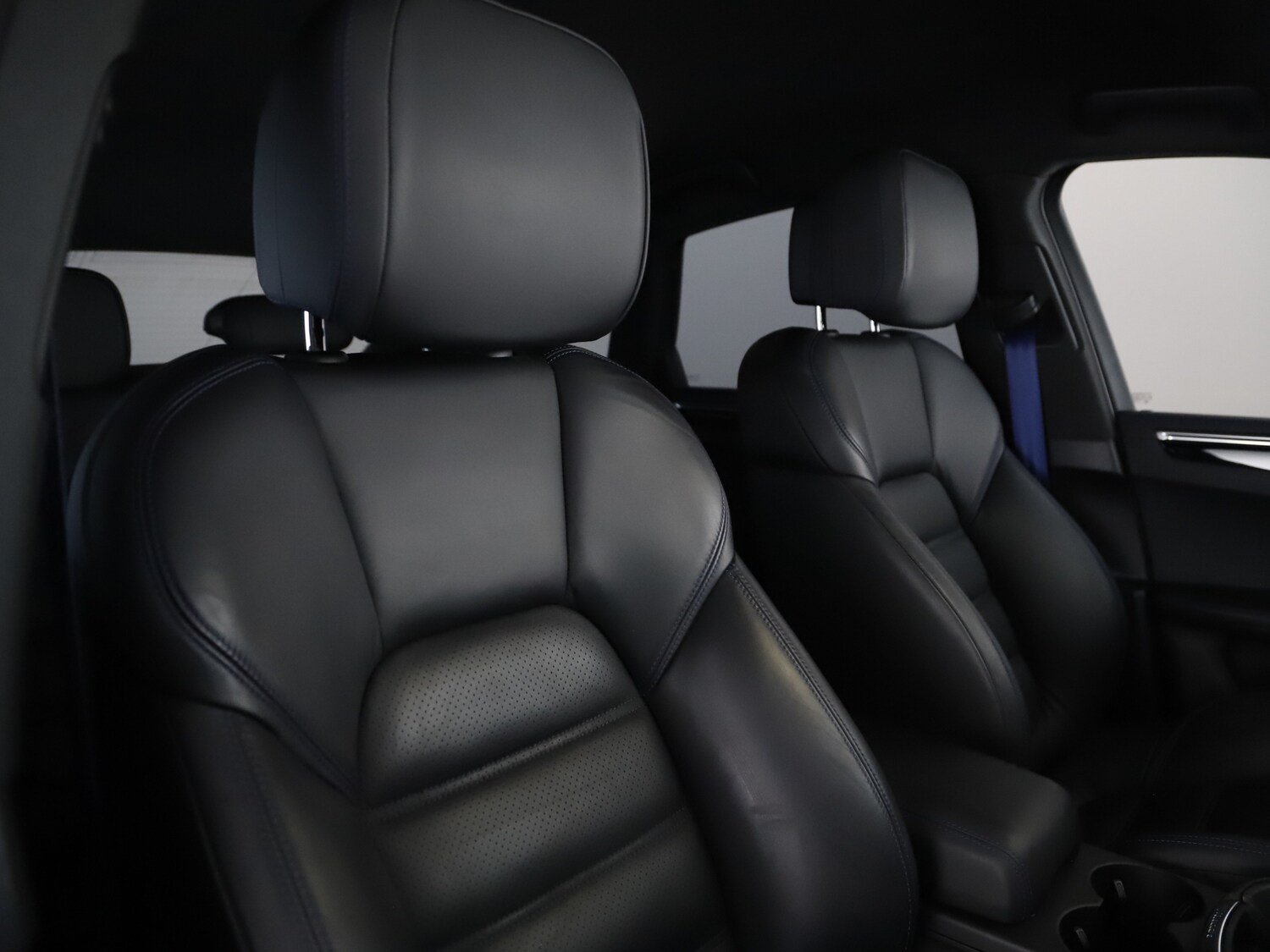 Used Porsche Macan 2021 for sale - 75911022: Photo 38