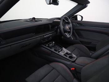 Used Porsche 911 2025 for sale - 75474149: Photo
